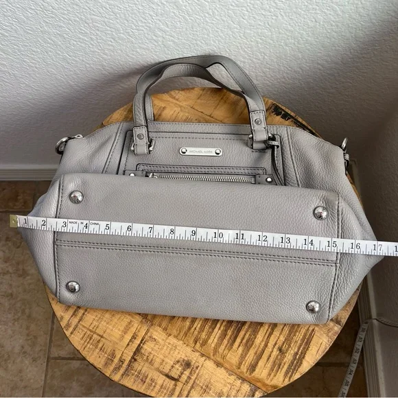 Michael Kors Gilmore East West Satchel Pebbled Leather Bag - Picture 16 of 17